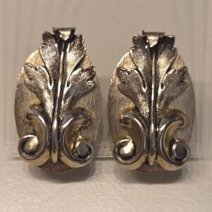 Vintage Whiting & Davis Signed Oval Clip On Earrings Gold Tone Leaf Design